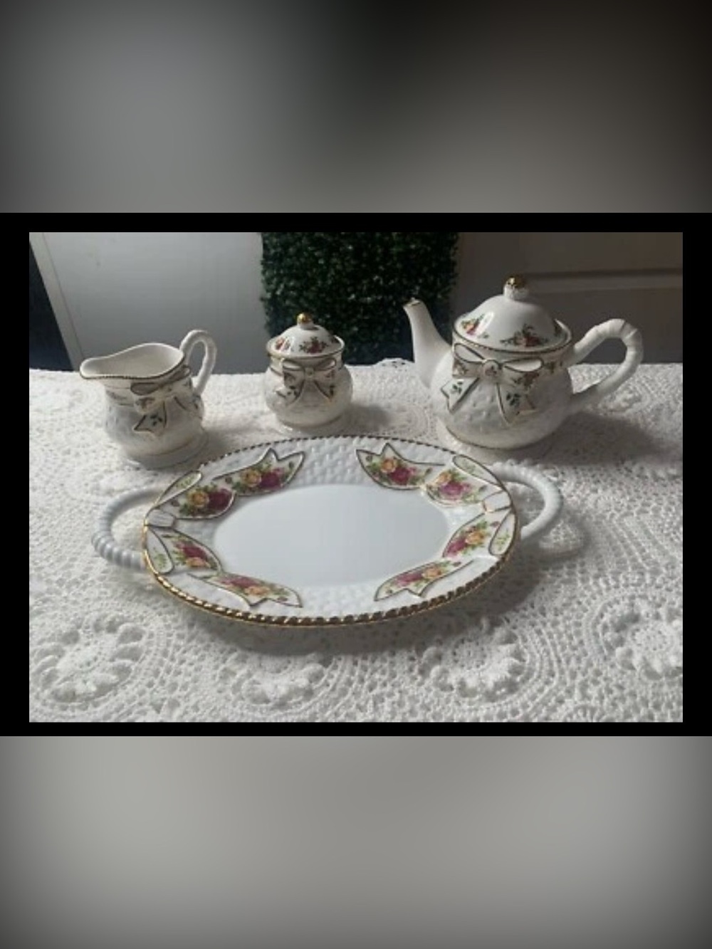 Royal Albert Old Country Roses 🌹Basket Weave - Sugar Cream Teapot Tray Set
